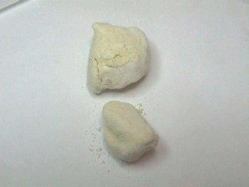 Struktur und Färbung von Hanstoff-Formaldehyd-Schaum 